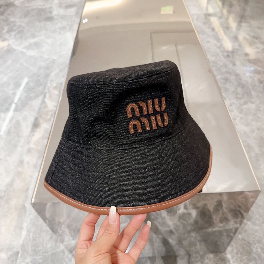 Miu Miu Caps